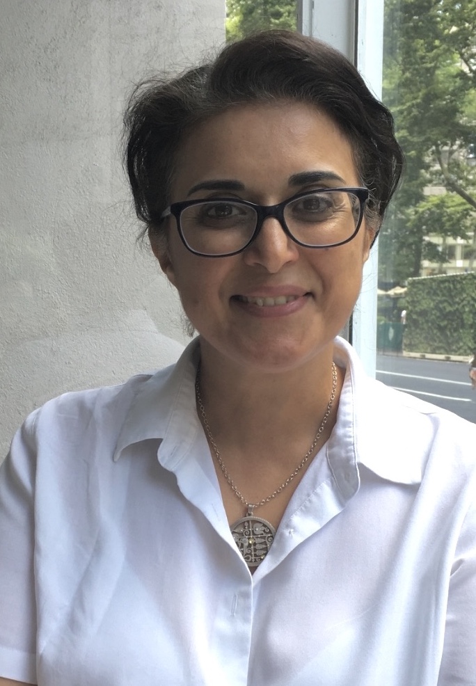 Roshanak Keyghobadi Roshanak Keyghobadi